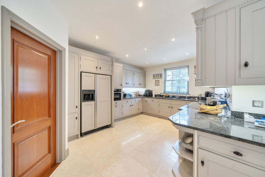 Additional image 4 of 3 bed flat for saleOld Redding, Harrow HA3