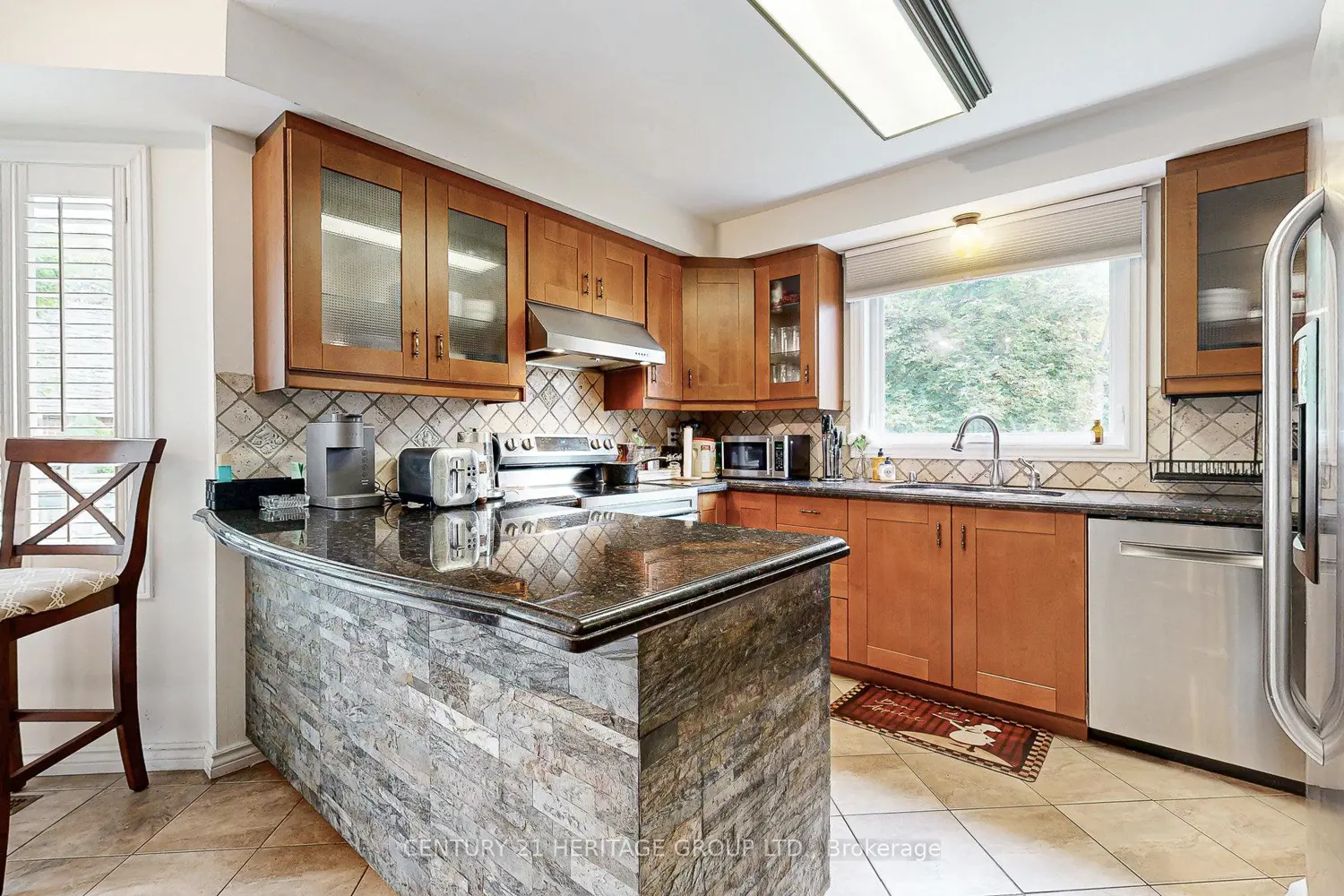 Additional image 5 of 98 Charing Crescent