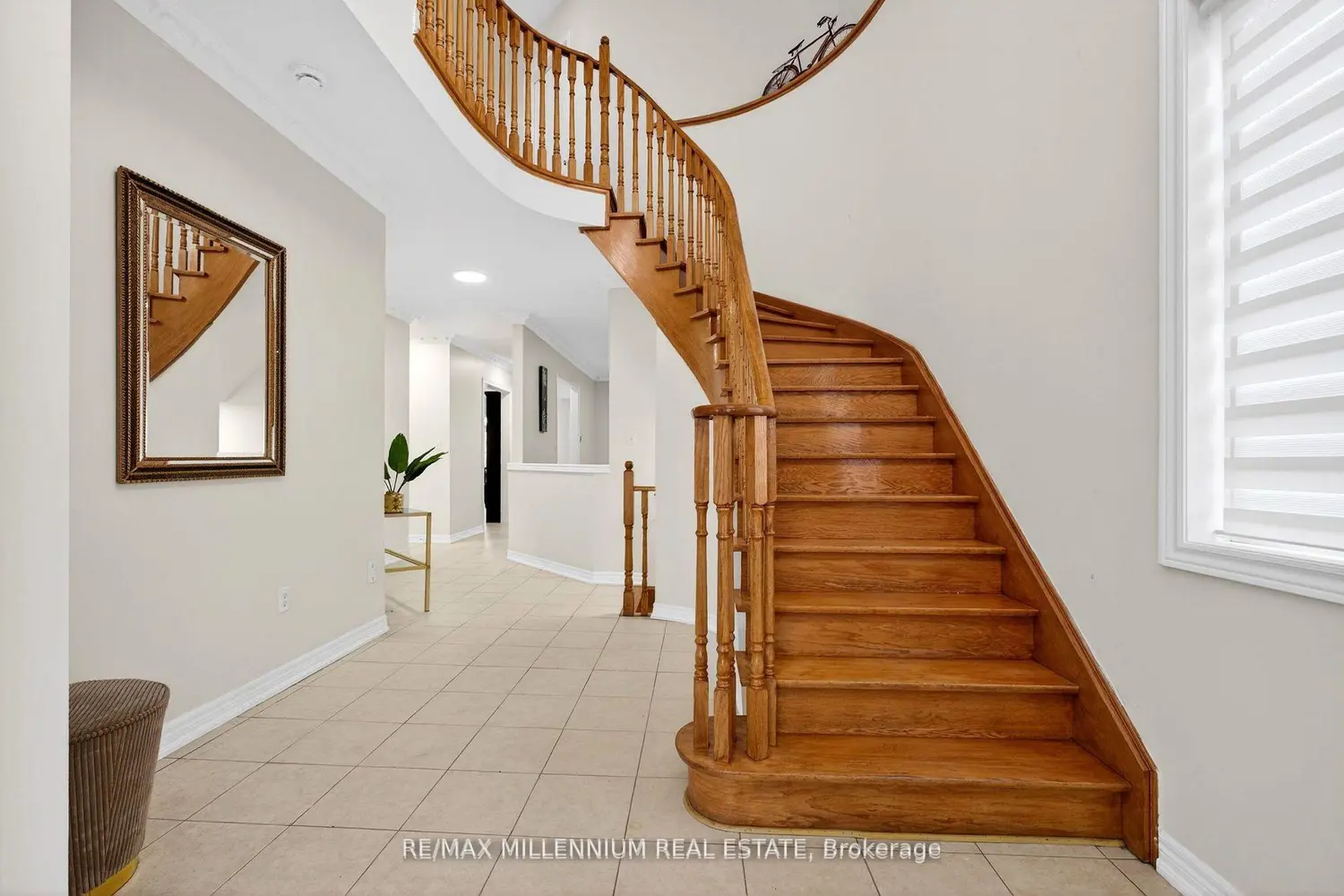 75 Twin Hill Crescent photo 4