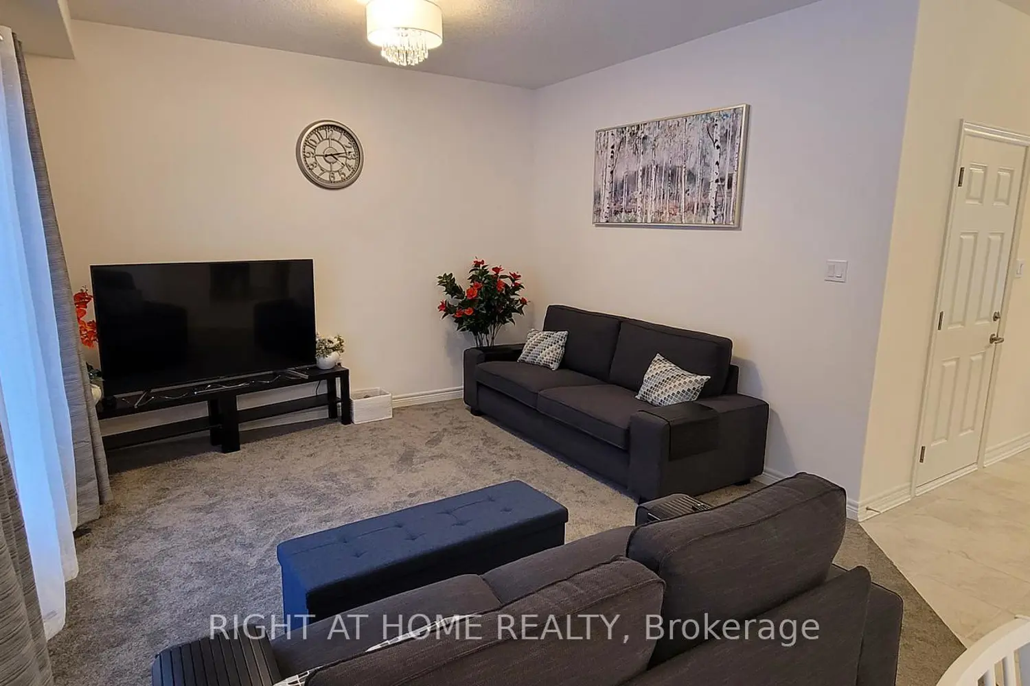 12 Mitchell Avenue photo 5