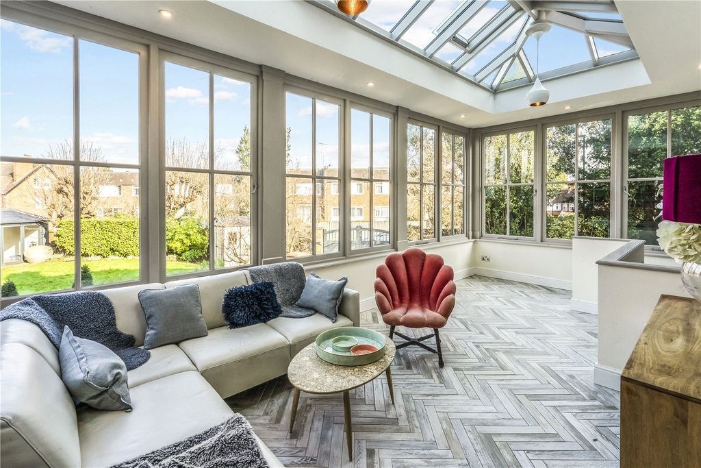 Additional image 13 of 4 bed detached house for saleSt. Andrews Road, Henley-On-Thames, Oxfordshire RG9