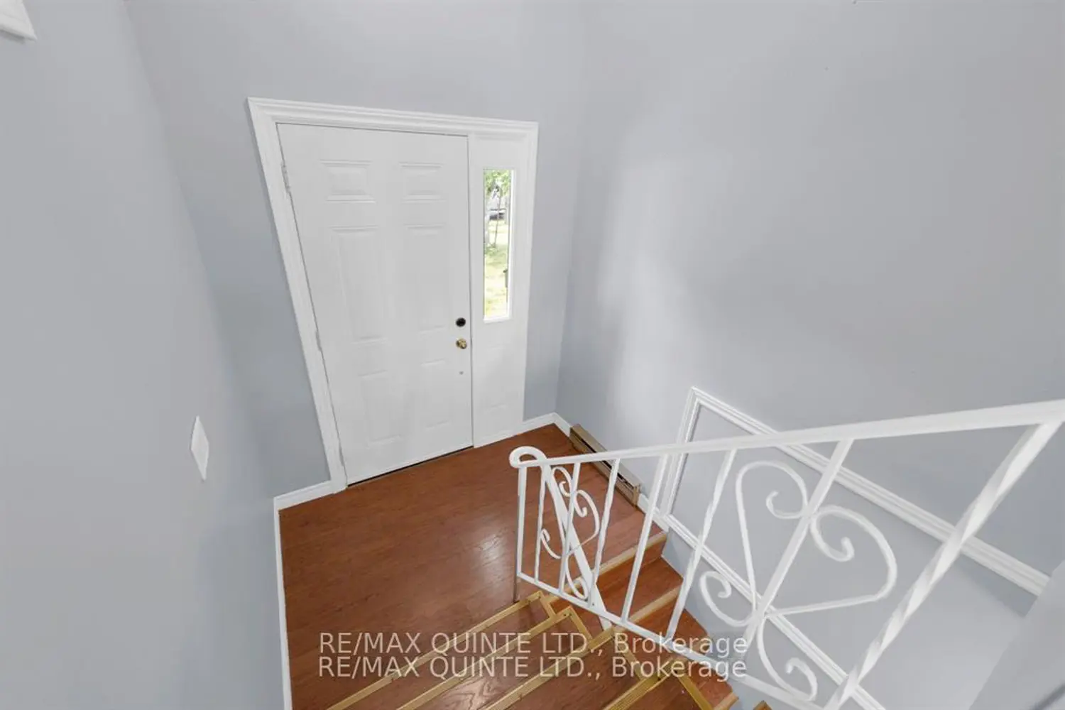 108 Nicholas Street photo 2