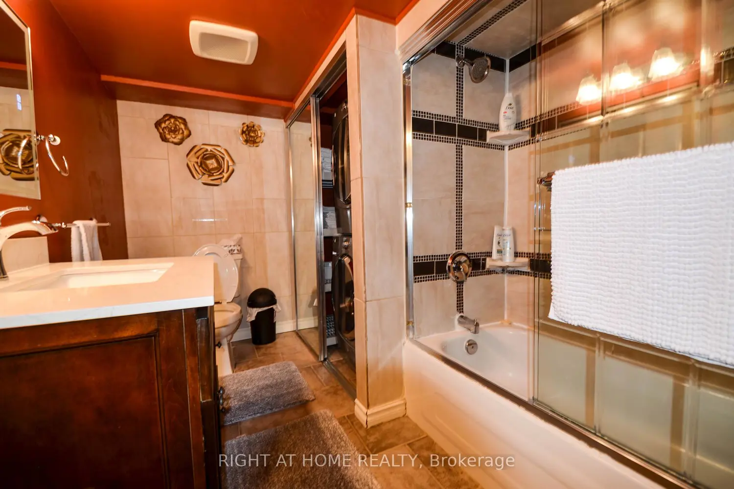 49 Winfield Drive photo 5