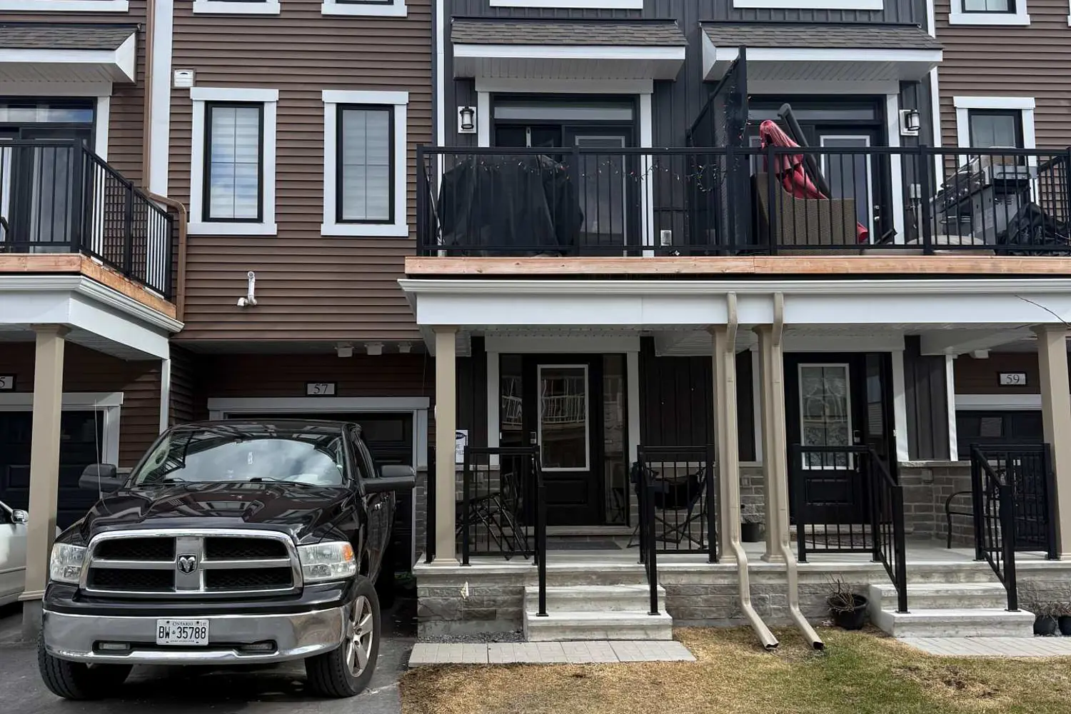 57 Placette Stitch Mews