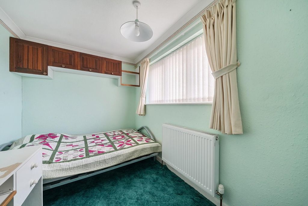 Additional image 16 of 4 bed property for saleSt. Aubins Park, Hayling Island PO11