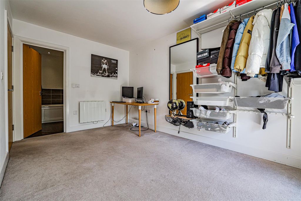 Additional image 14 of 2 bed flat for saleThe Embankment, Nash Mills Wharf, Hemel Hempstead HP3