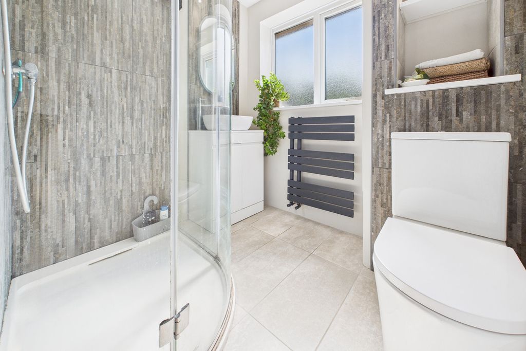 Additional image 14 of 6 bed detached house for saleAstley Road, Hemel Hempstead HP1