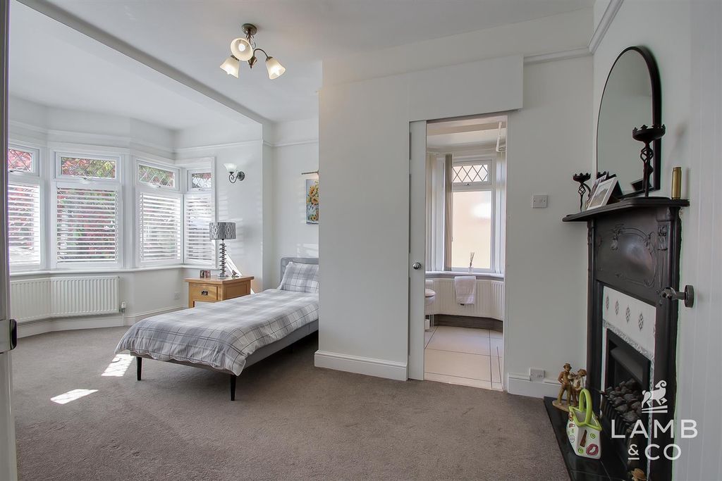 Additional image 19 of 5 bed detached house for saleFronks Road, Dovercourt CO12
