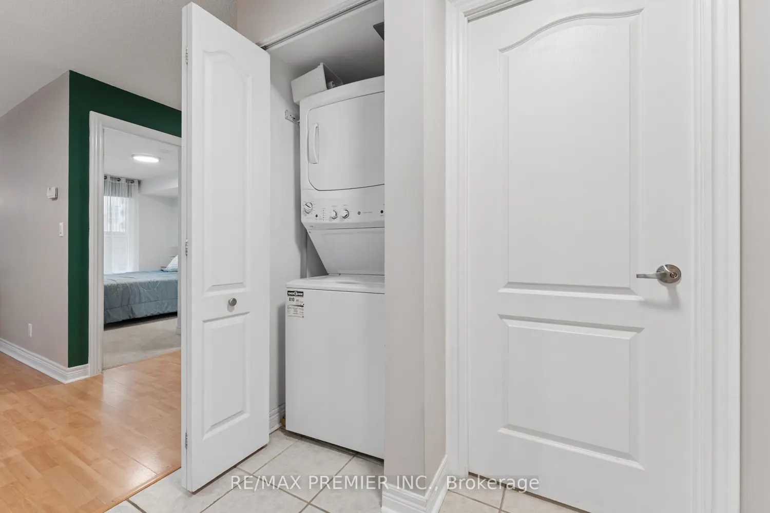 Additional image 11 of 212 Eglinton Avenue 307
