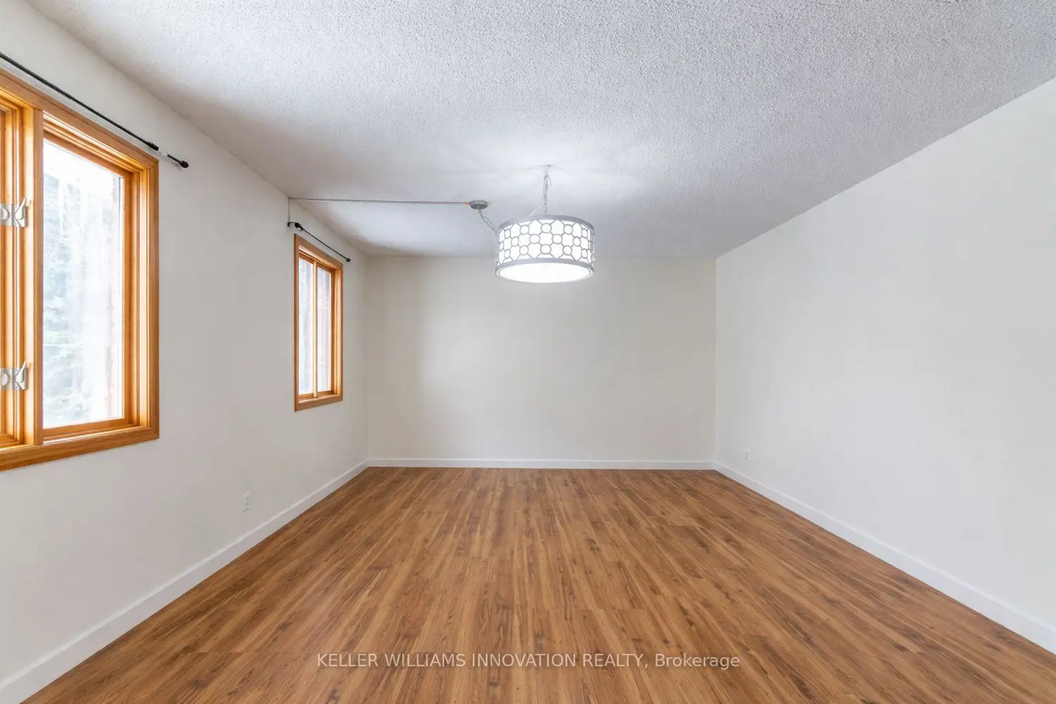 104 Henry Street photo 5
