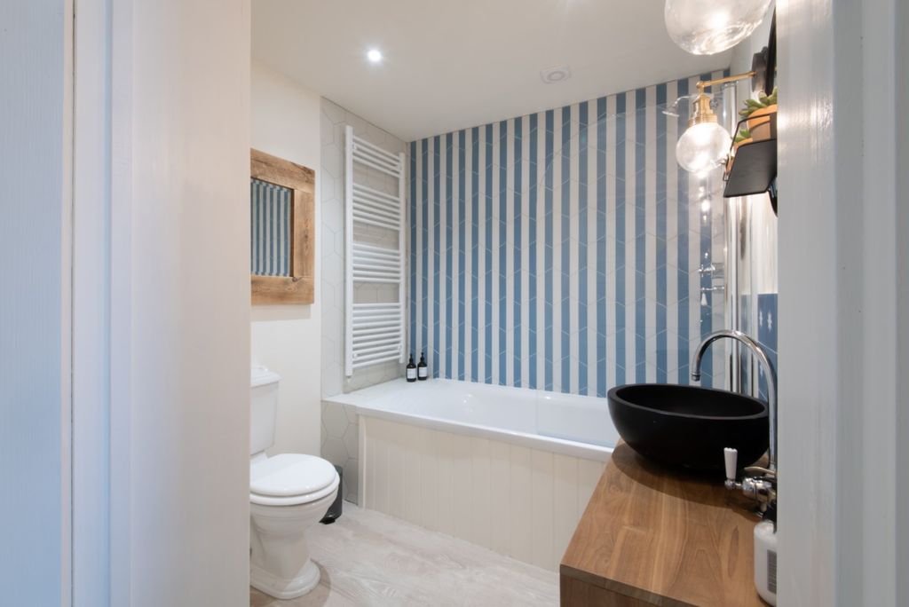 Additional image 12 of 5 bed detached house for saleSouthwood Road, Hayling Island, Hampshire PO11