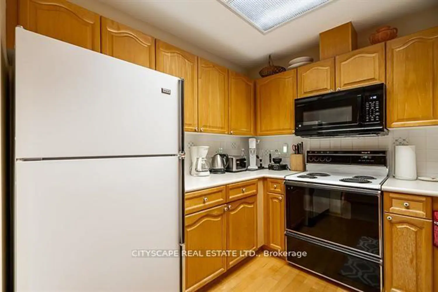 Additional image 3 of 4636 Blackcomb Way 31