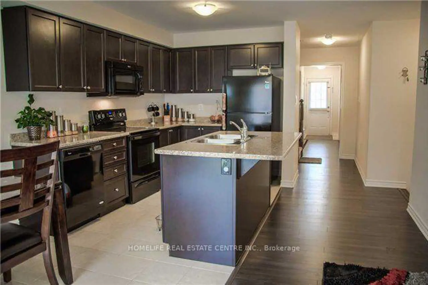 45 Lothbury Drive photo 5