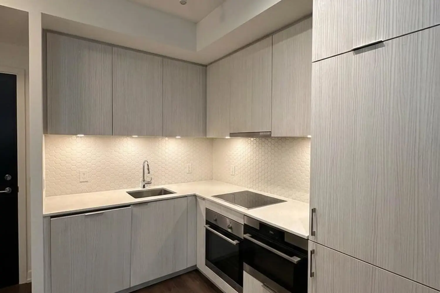 158 Front Street 212 photo 2