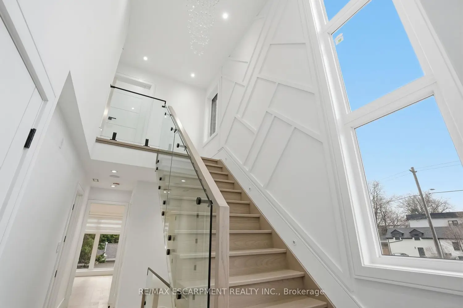 10A Benson Avenue photo 5