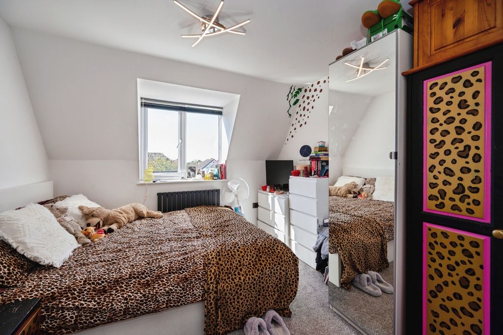 Additional image 10 of 2 bed flat for saleElm Grove, Hayling Island PO11