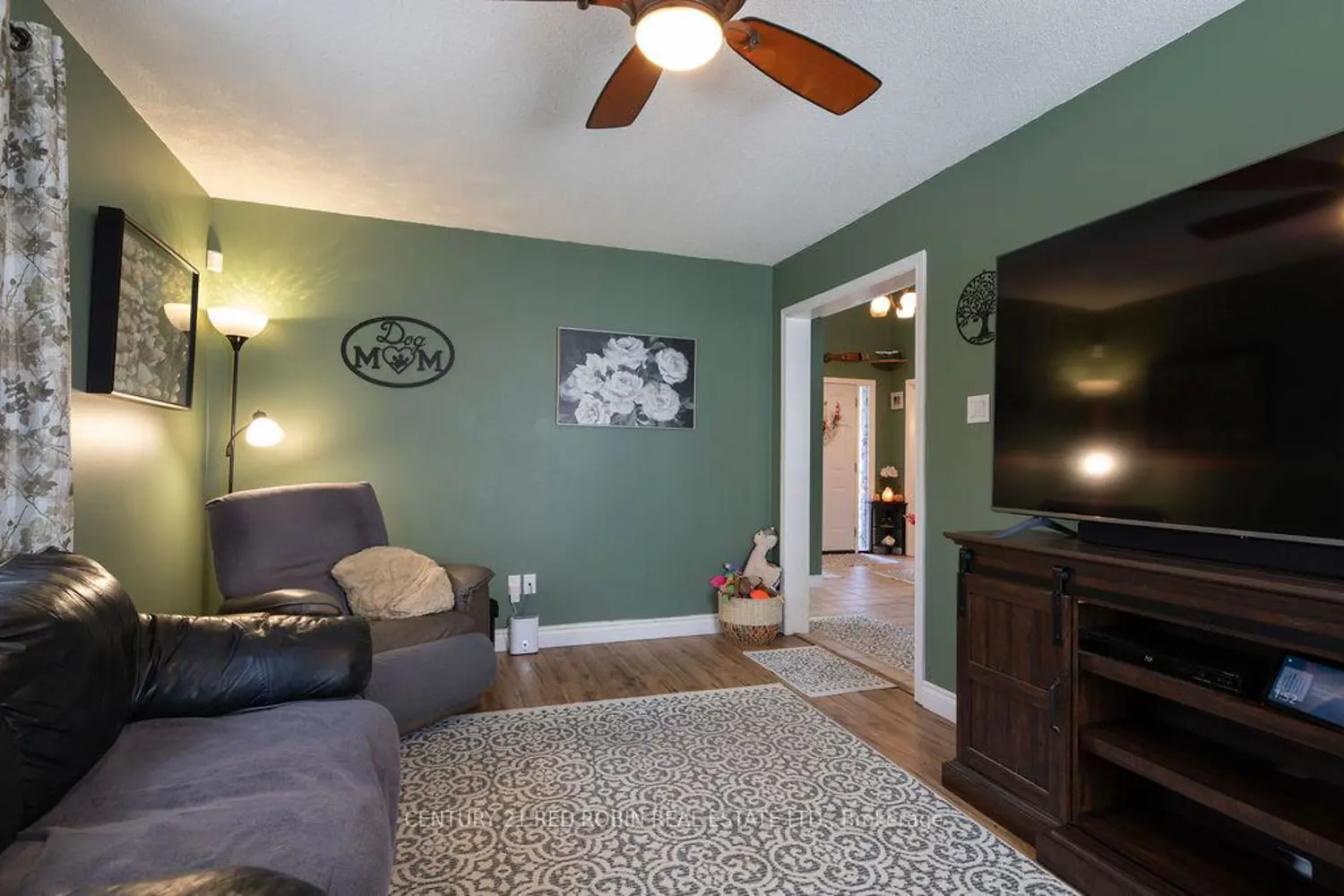 232 Thorne Drive photo 5