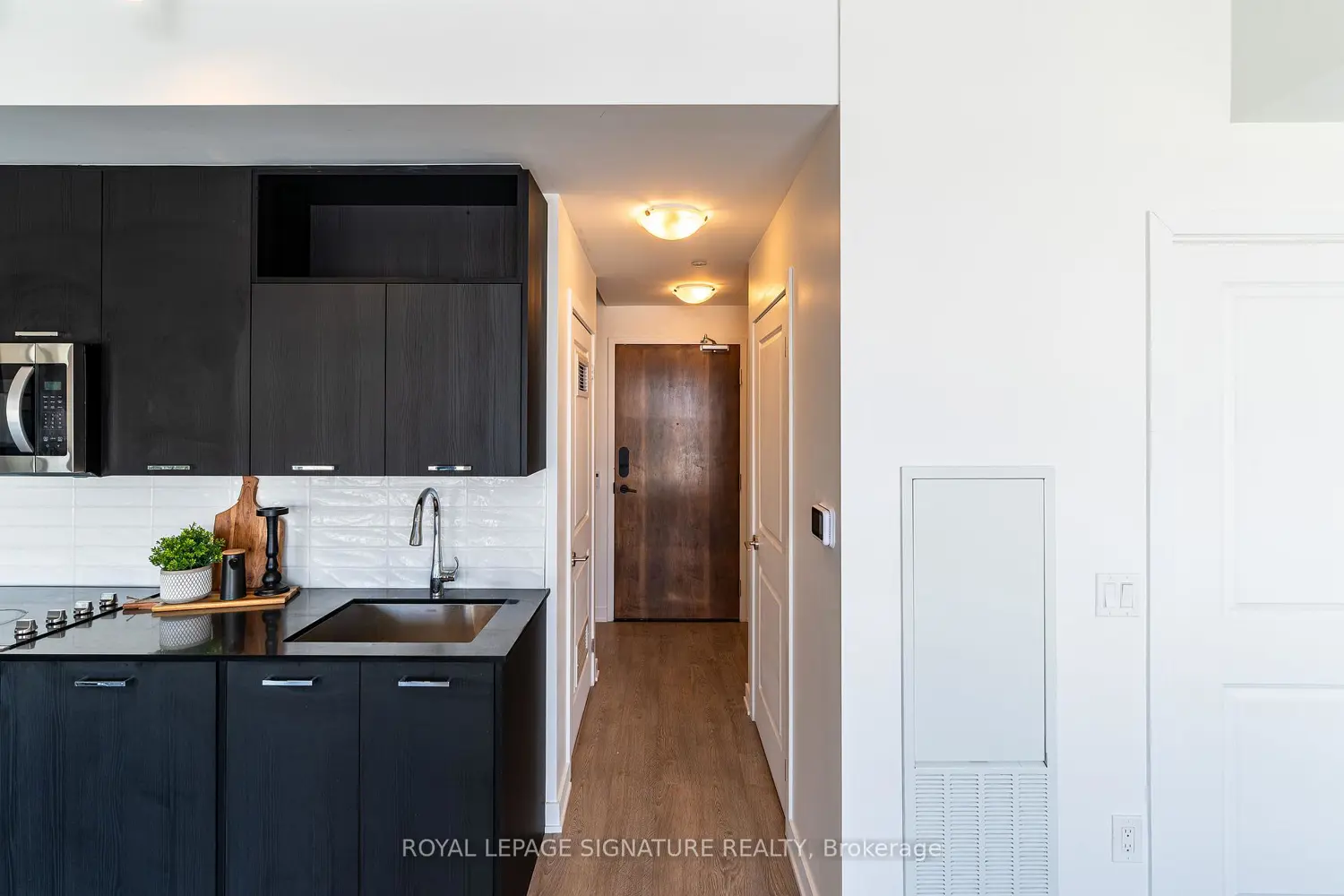120 Eagle Rock Way 1503 photo 4