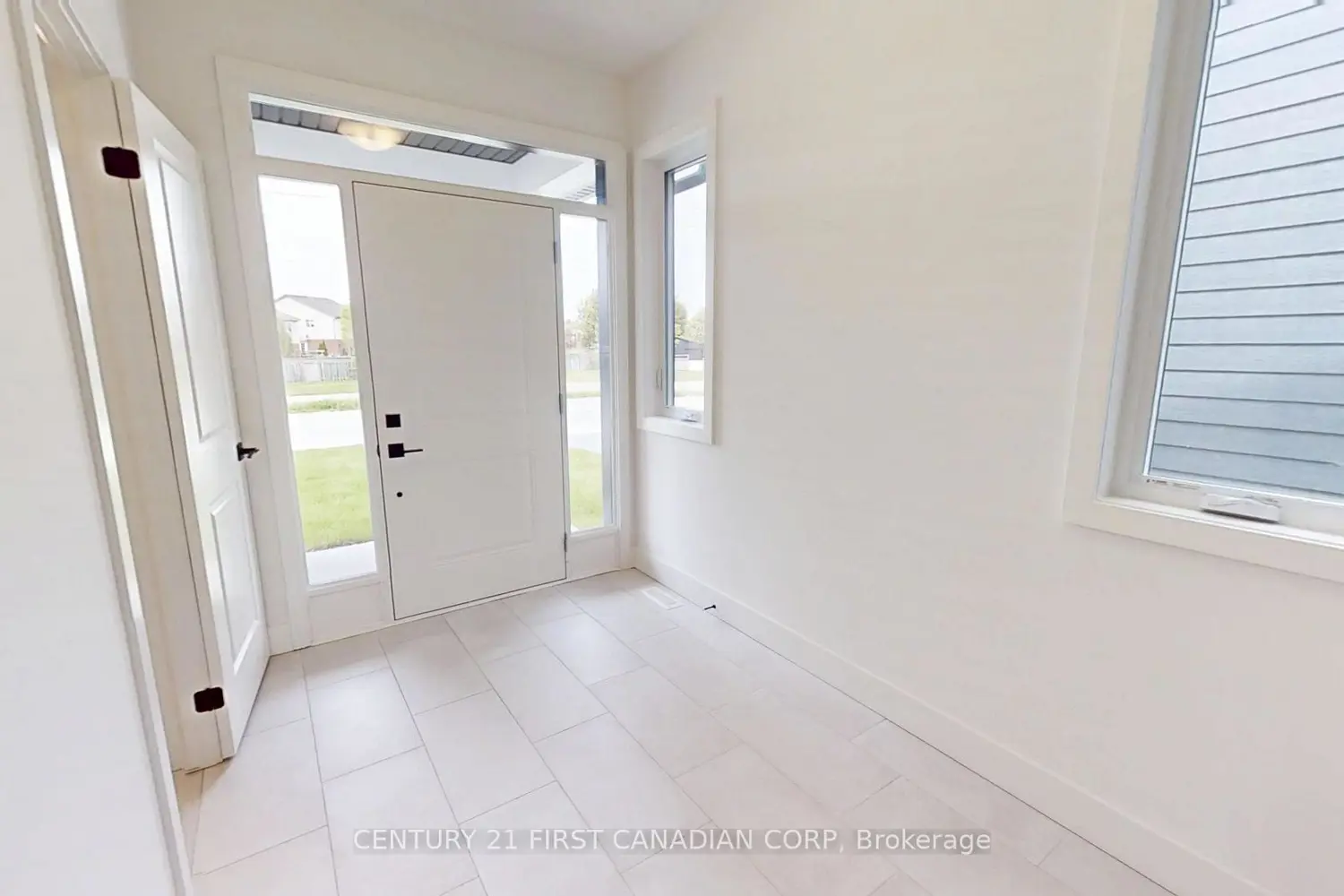 1225 Tulloch Avenue photo 2