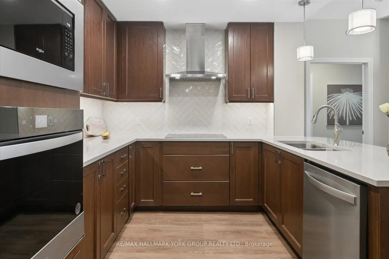 Additional image 7 of 460 William Graham Drive 116