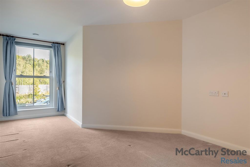 Additional image 2 of 1 bed flat for saleStation Road, Buxton SK17