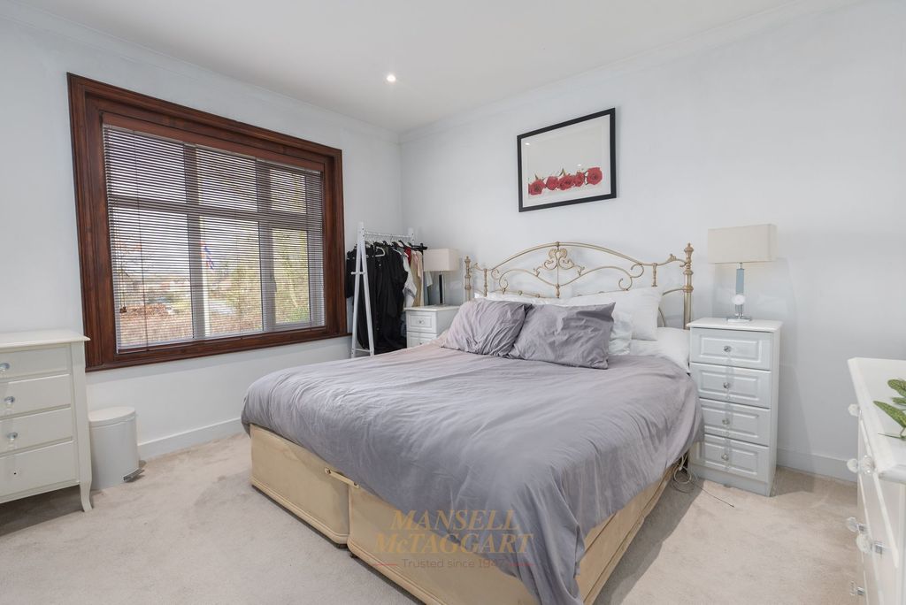 Additional image 10 of 2 bed maisonette for saleBrighton Road, Horley RH6