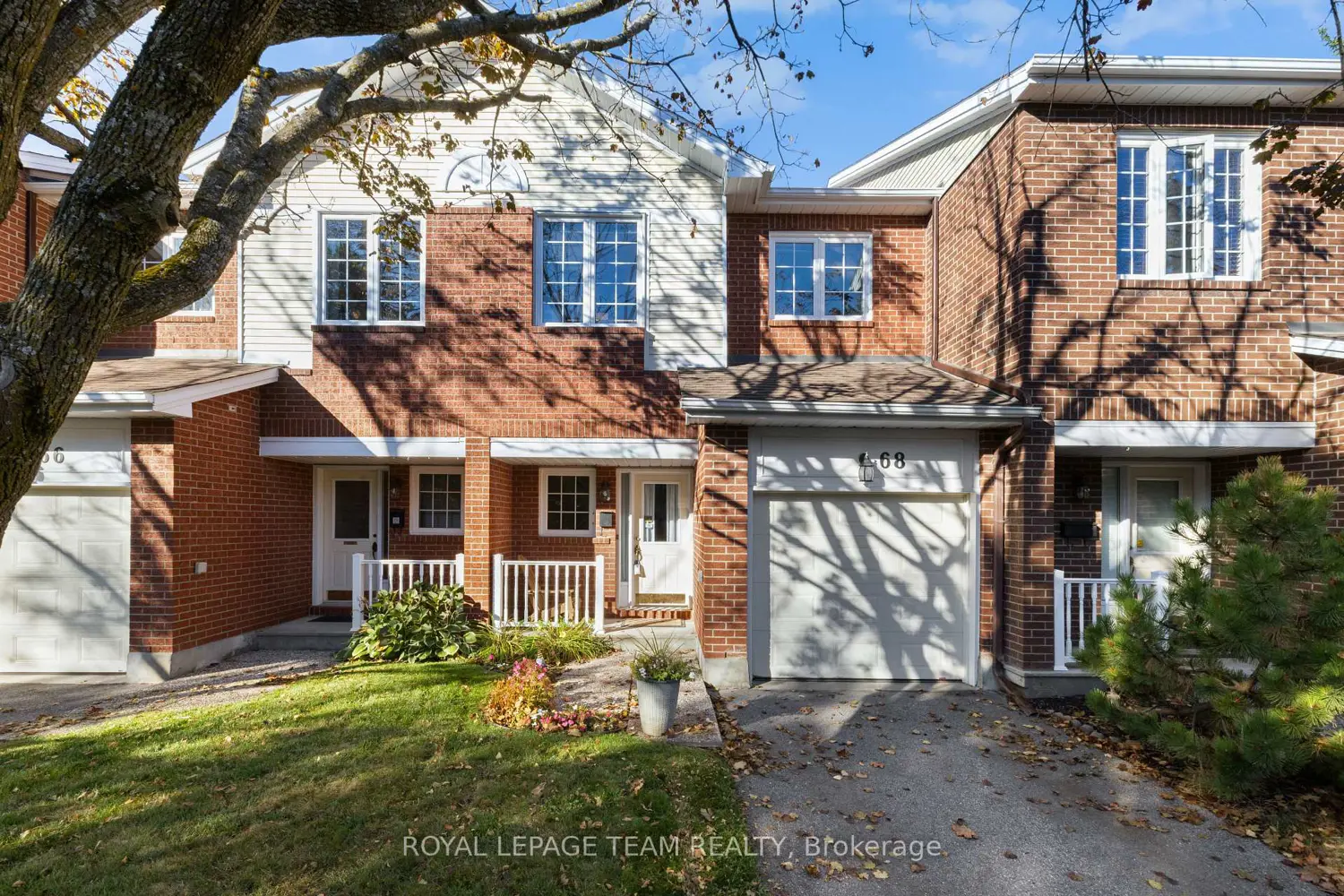 68 Grandcourt Drive 31