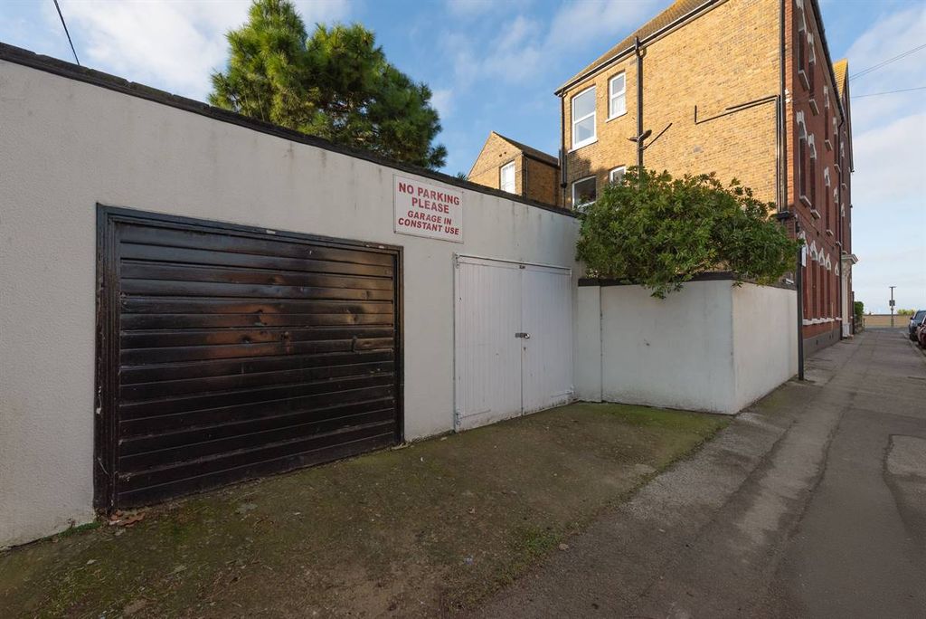 Additional image 34 of 5 bed terraced house for saleCentral Parade, Herne Bay CT6