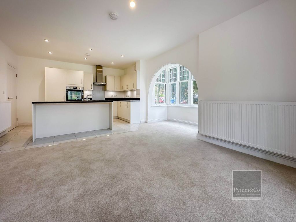 3 bed flat for saleSt Nicholas Place, Sheringham NR26 photo 4