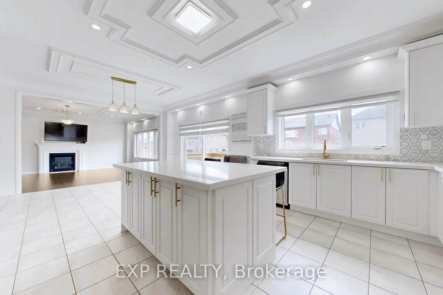 1466 Broderick Street photo 5