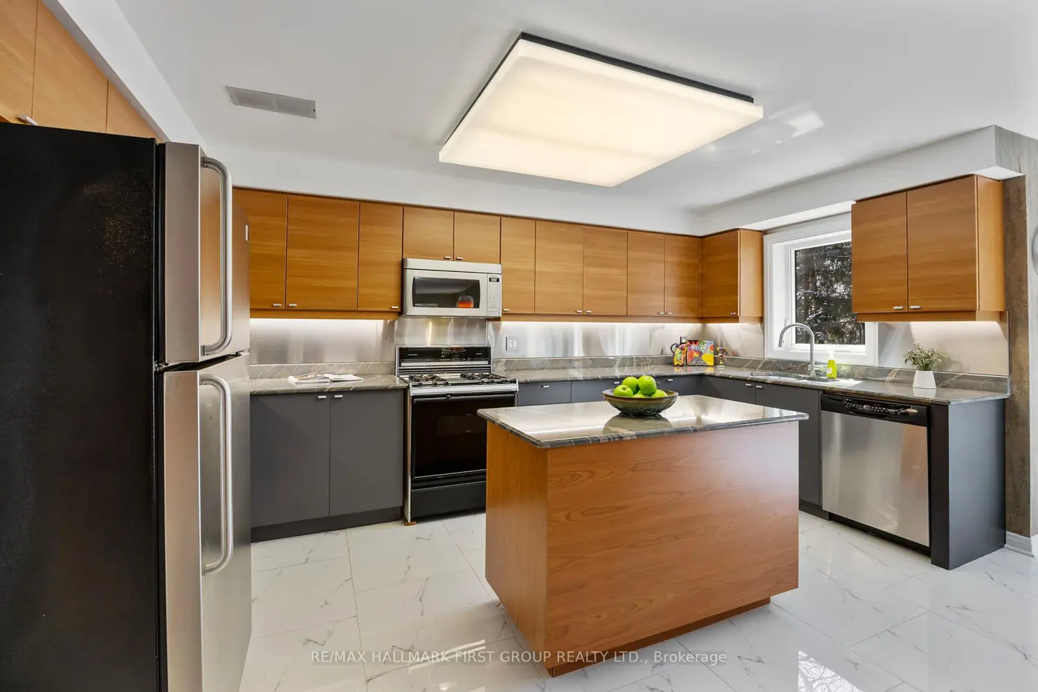 39 Kennett Drive photo 5