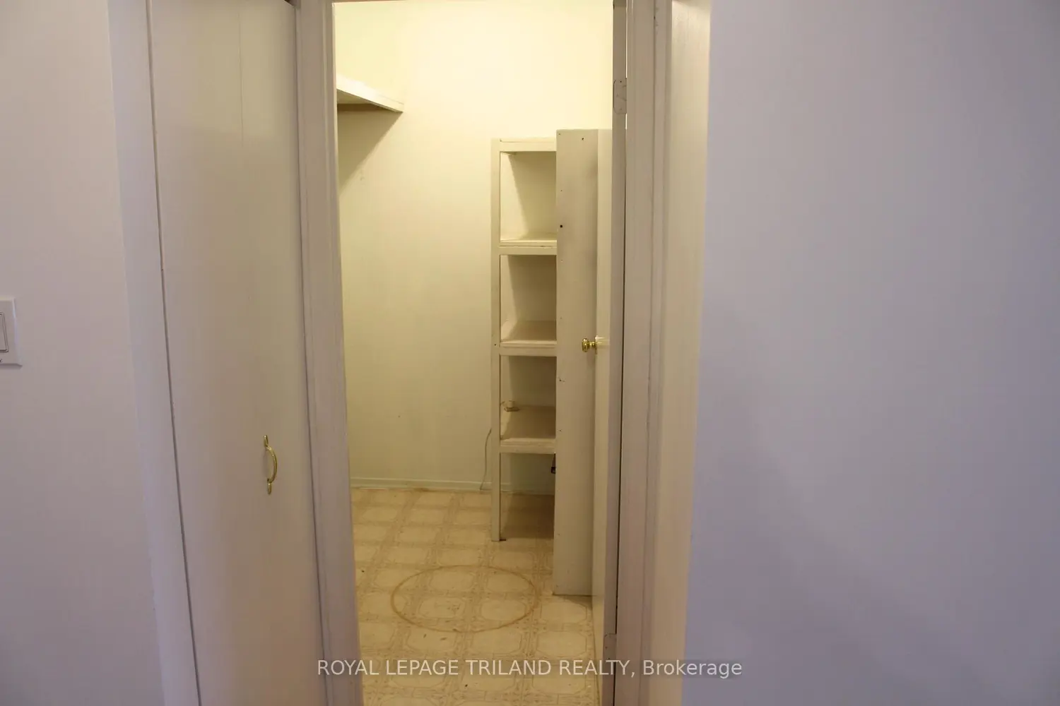9 Jacksway Crescent 218 photo 4