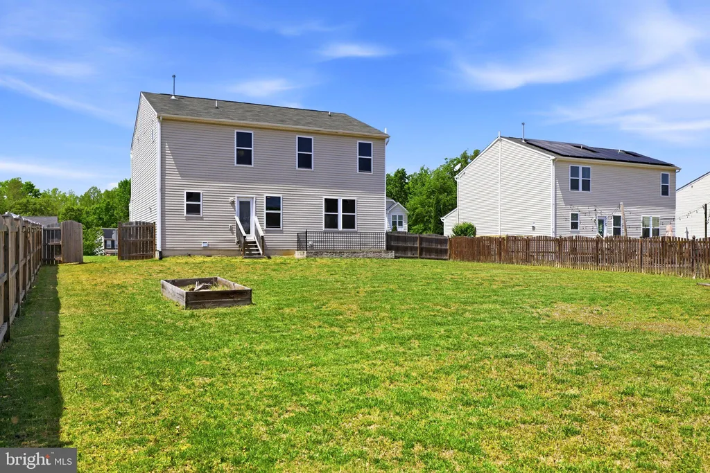 19 Hopkins Branch Way, Fredericksburg, VA 22406