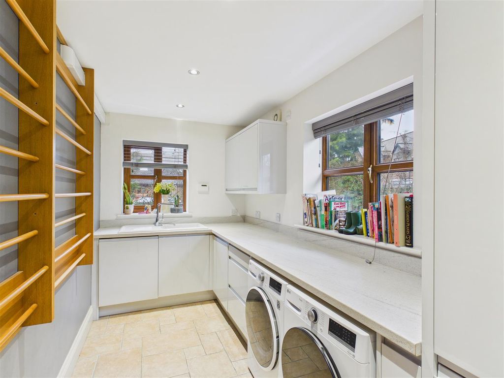 Additional image 14 of 5 bed detached house for saleHeads Lane, Hessle HU13