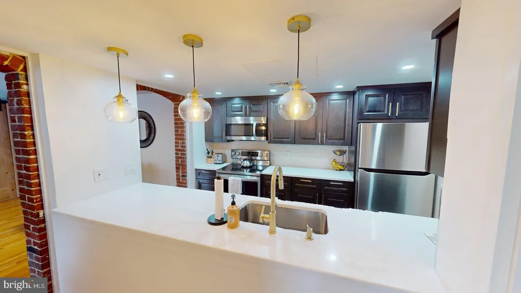 Additional image 6 of 102 Church Street Unit 304, Philadelphia, PA 19106