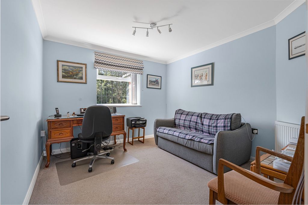 Additional image 15 of 3 bed bungalow for saleChesworth Close, Horsham, West Sussex RH13