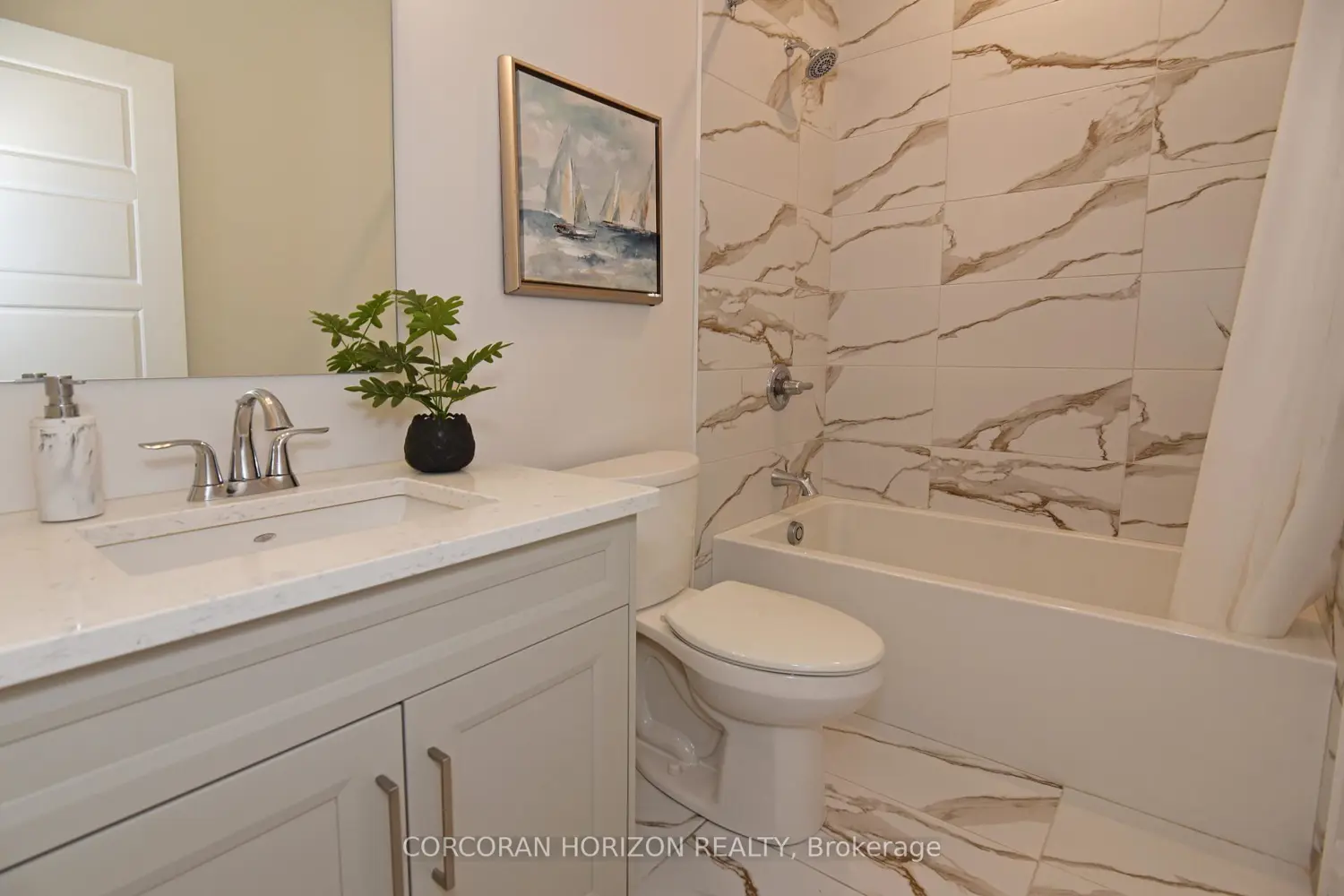 403 Breakwater Boulevard photo 3