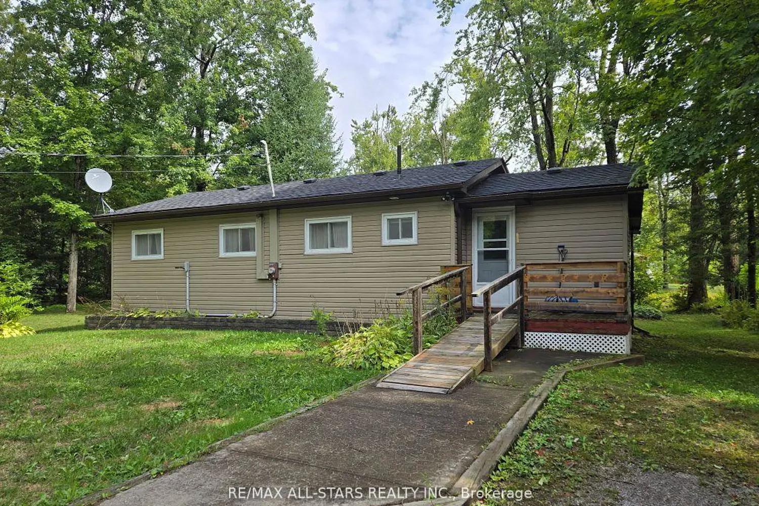 47 Kennedy Drive photo 2