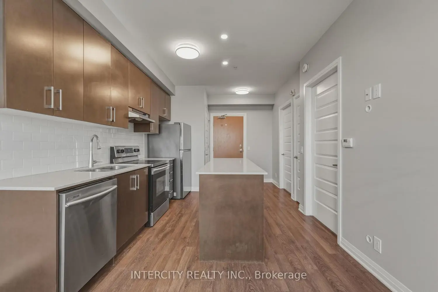 1105 Leger Way 504 photo 3