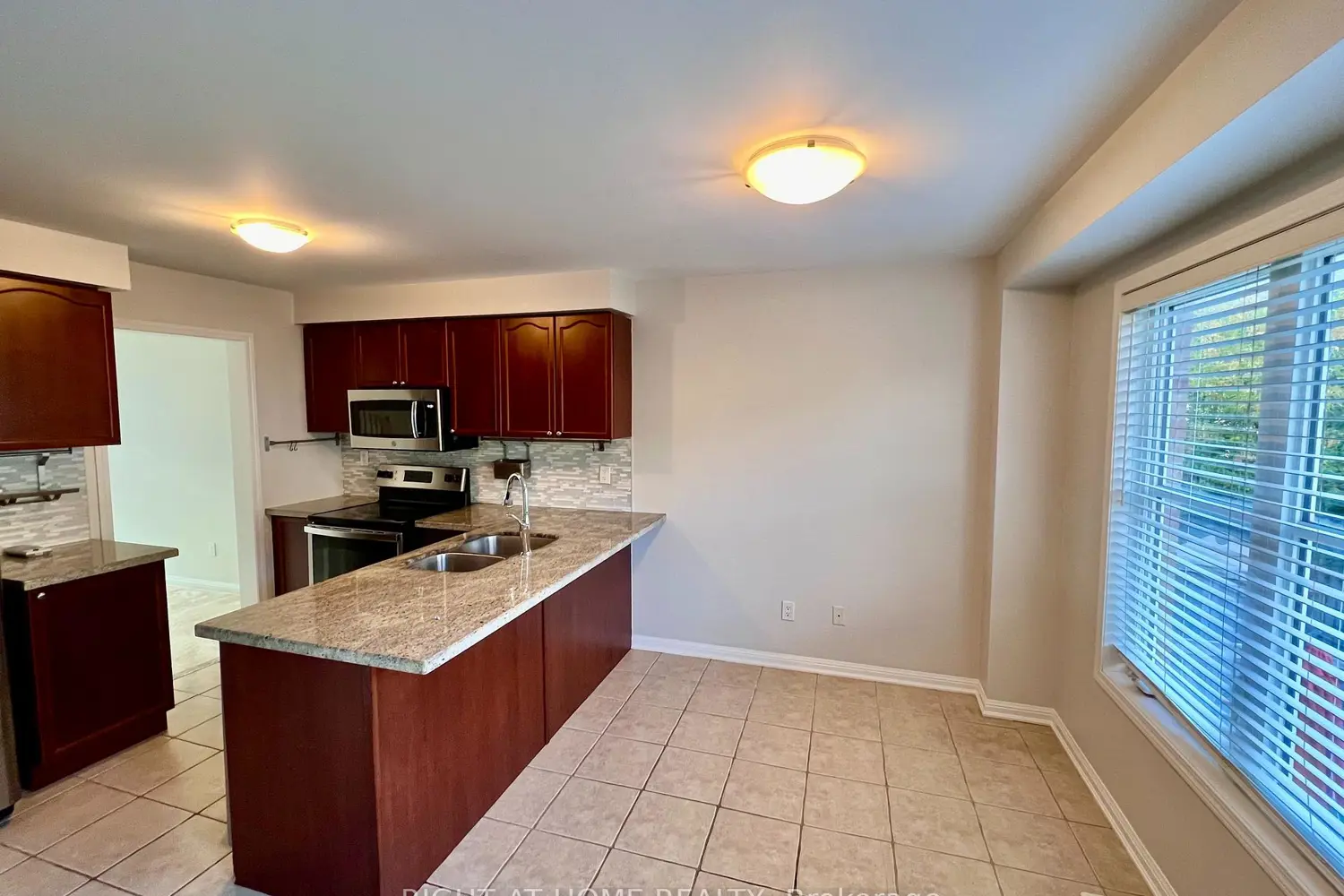Additional image 4 of 2385 Coho Way