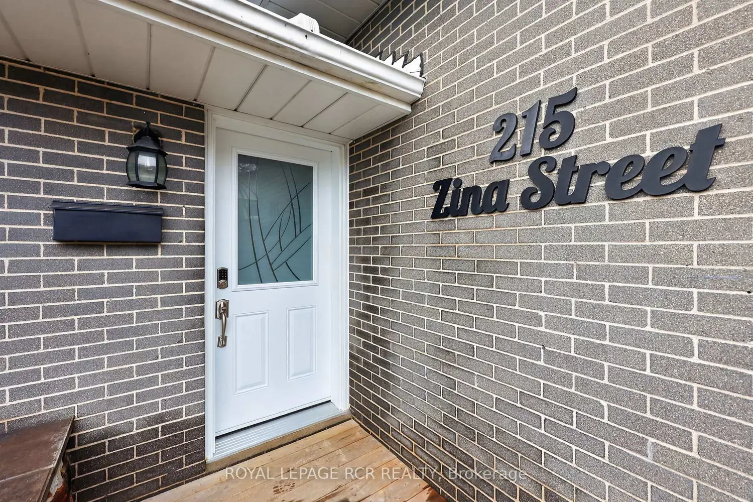215 Zina Street photo 2