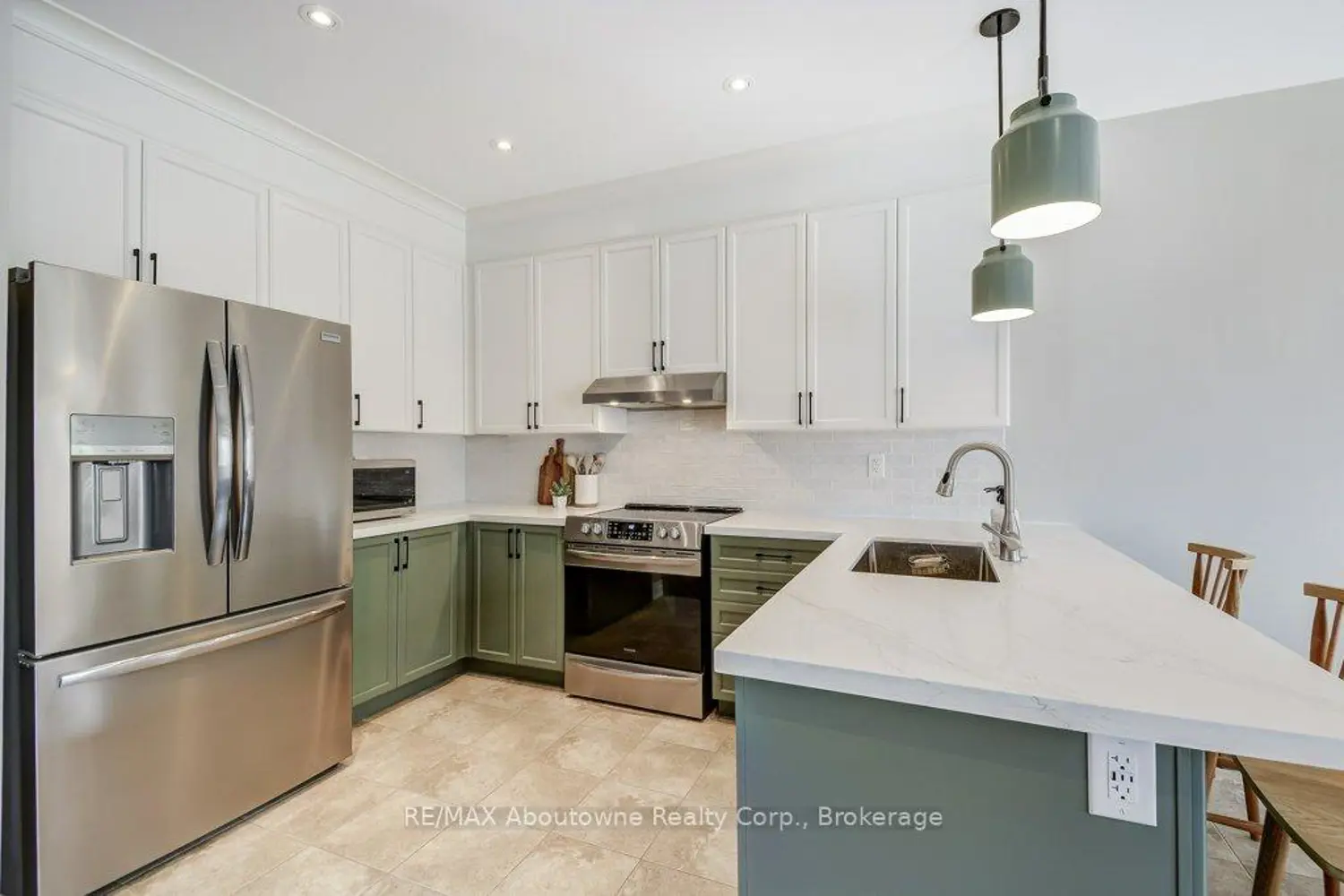Additional image 7 of 2454 Greenwich Drive