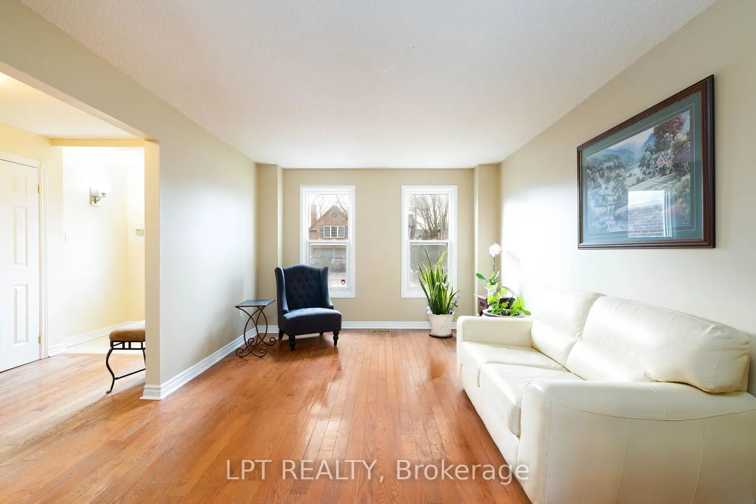 54 Meyer Circle photo 2
