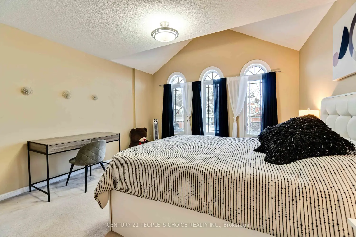 Additional image 3 of 52 Canning Crescent