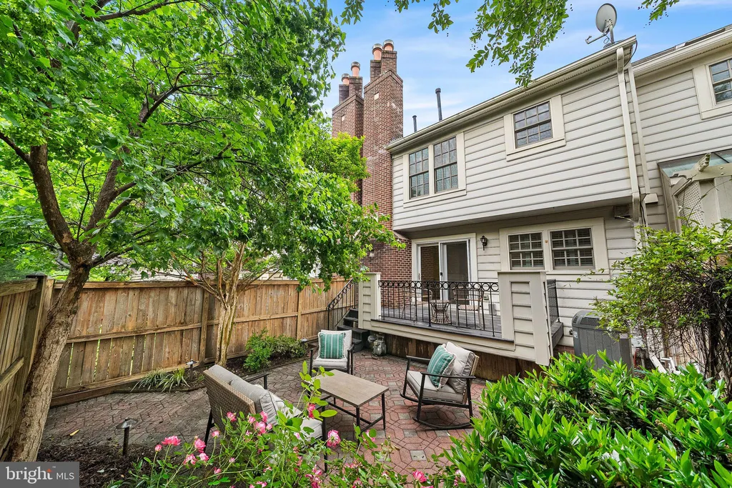 1132 Quaker Hill Court, Alexandria, VA 22314