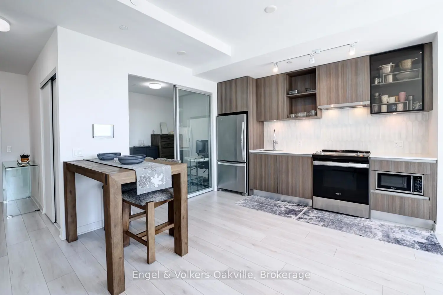 Additional image 10 of 405 Dundas Street 307