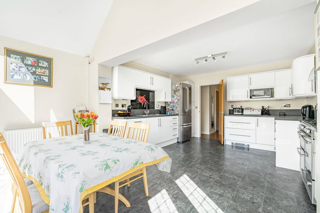 Additional image 4 of 3 bed bungalow for saleChesworth Close, Horsham, West Sussex RH13