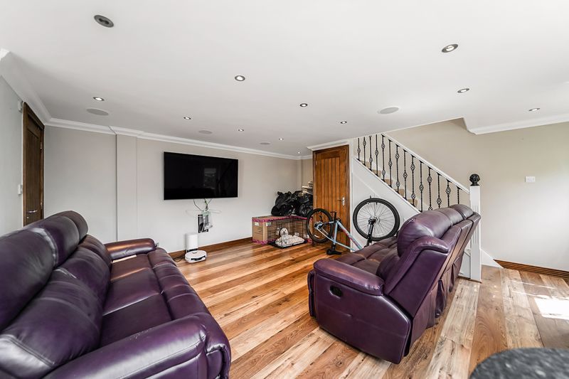 Additional image 33 of 6 bed detached house for saleWare Road, Hoddesdon EN11