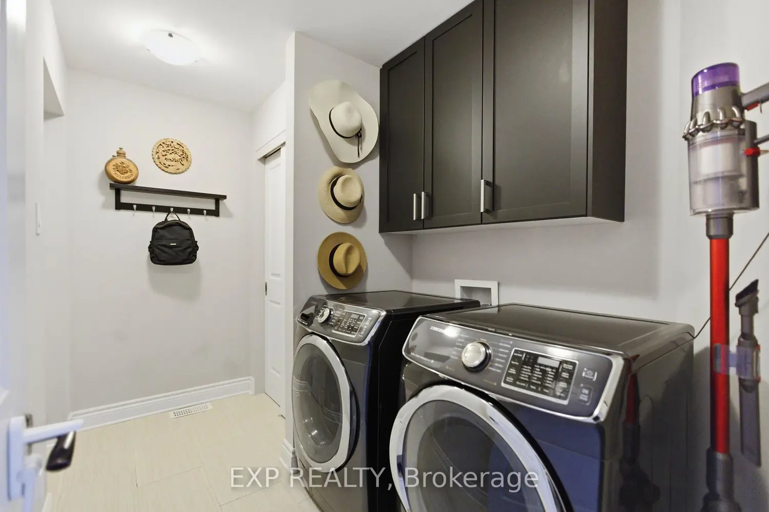 710 Brian Good Avenue photo 5