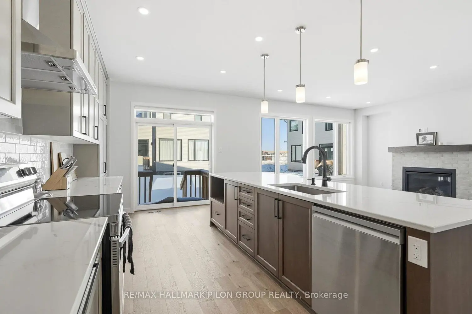 272 Cornice Street photo 2